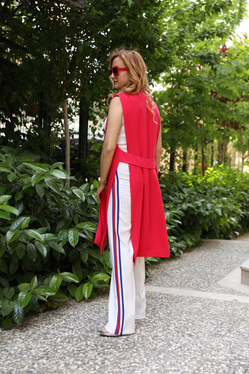 BEYAZ YAN ŞERİTLİ PANTALON